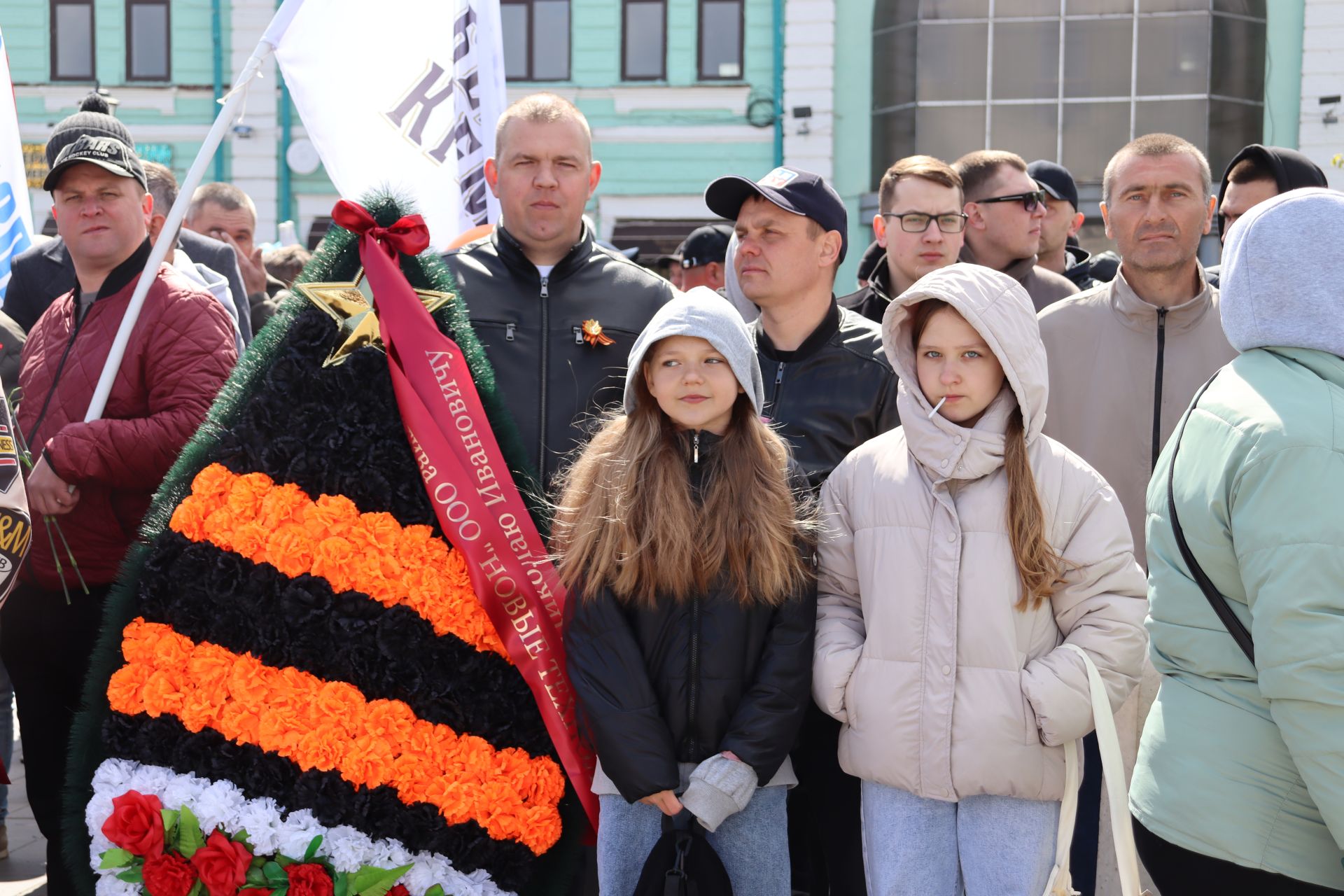 Чистопольцы празднуют День Победы (фоторепортаж)