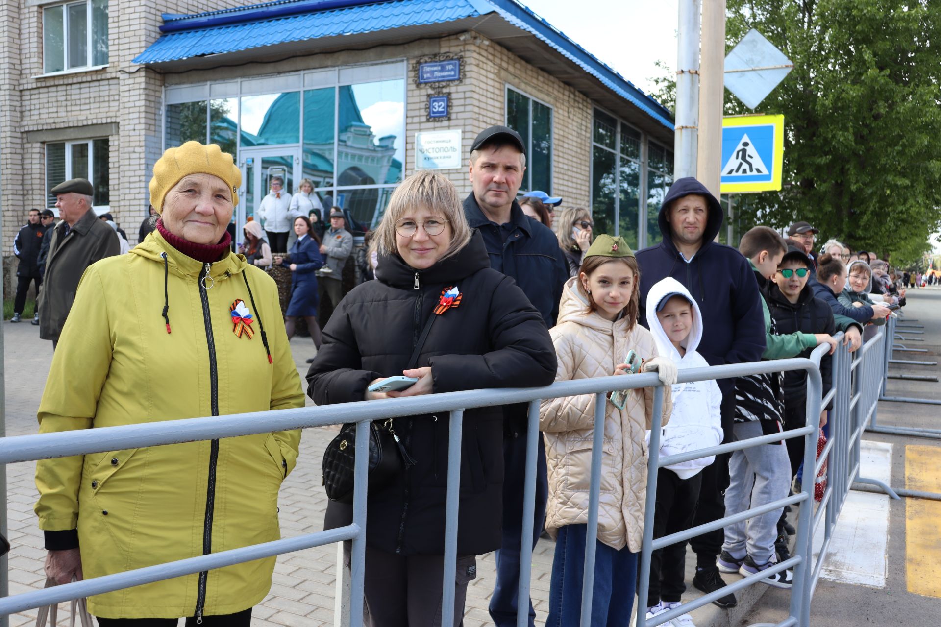 Чистопольцы празднуют День Победы (фоторепортаж)