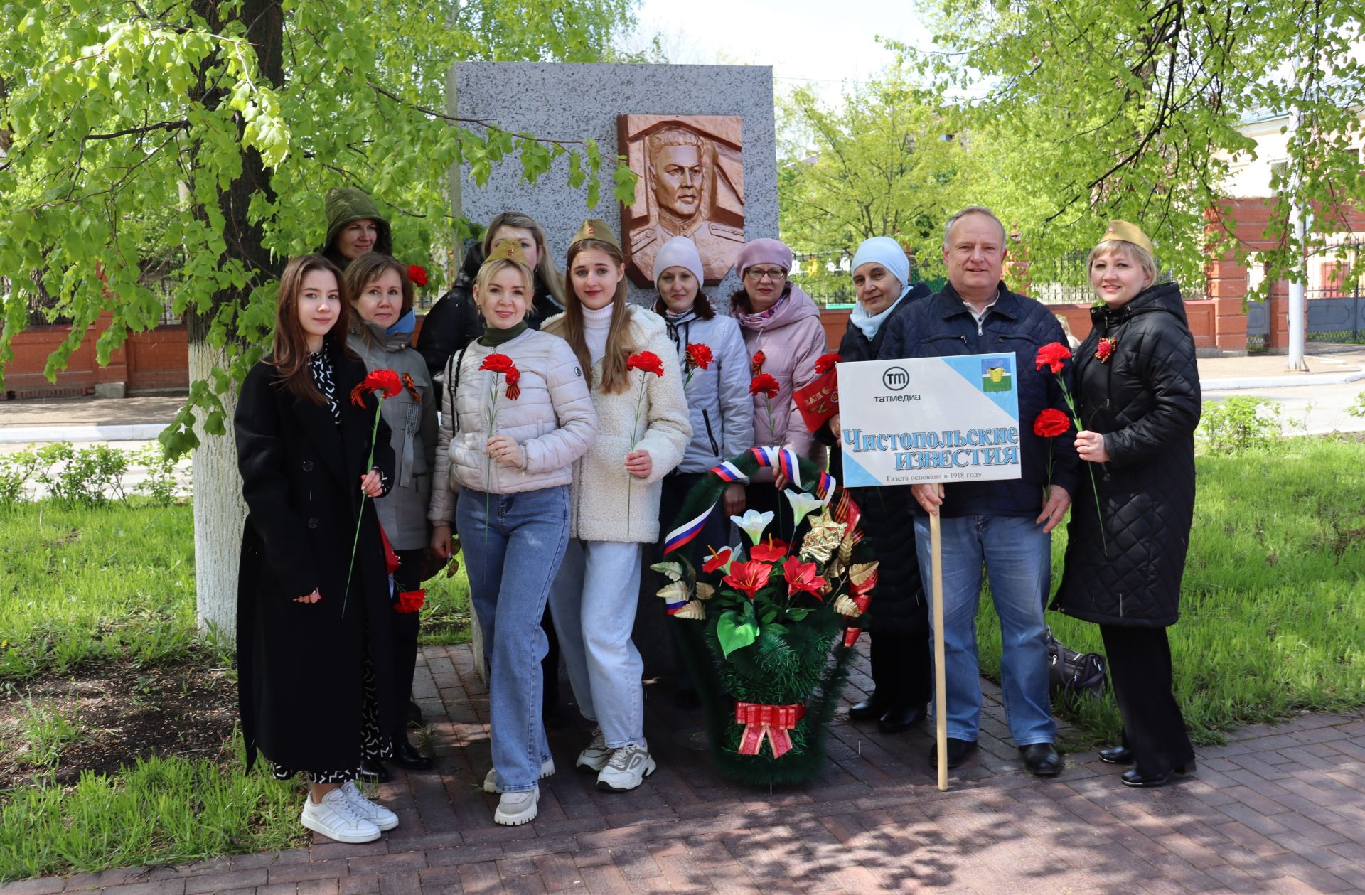 Чистопольцы празднуют День Победы (фоторепортаж)