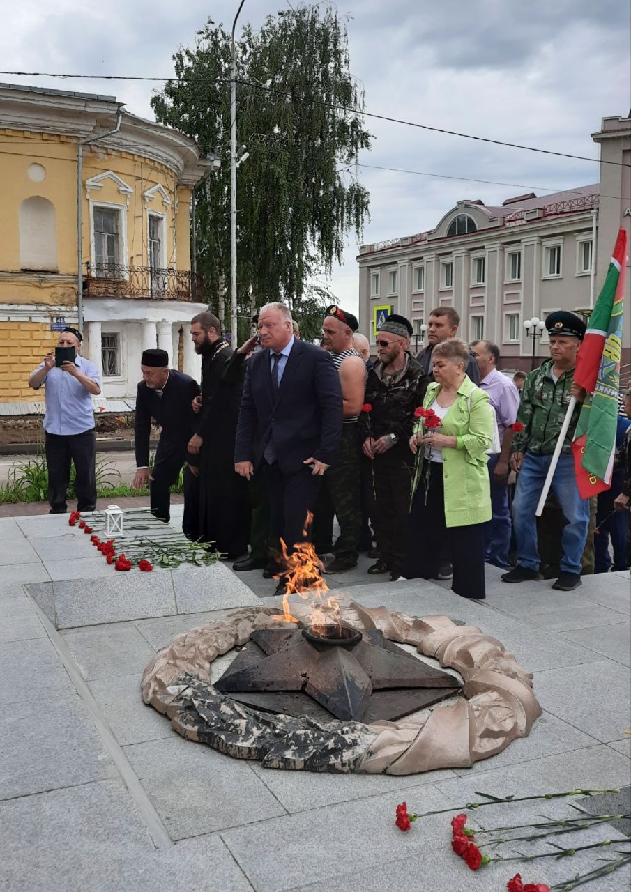 В Чистополе состоялся митинг, посвященный Дню памяти и скорби