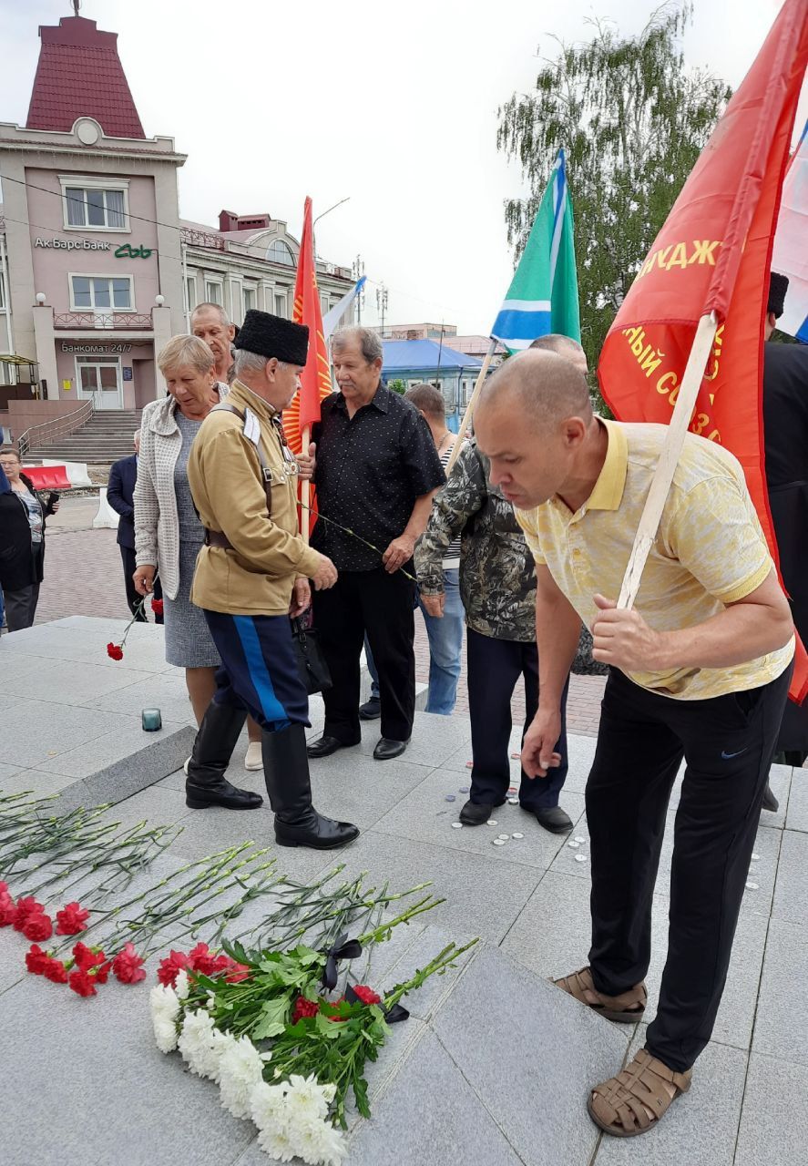 В Чистополе состоялся митинг, посвященный Дню памяти и скорби