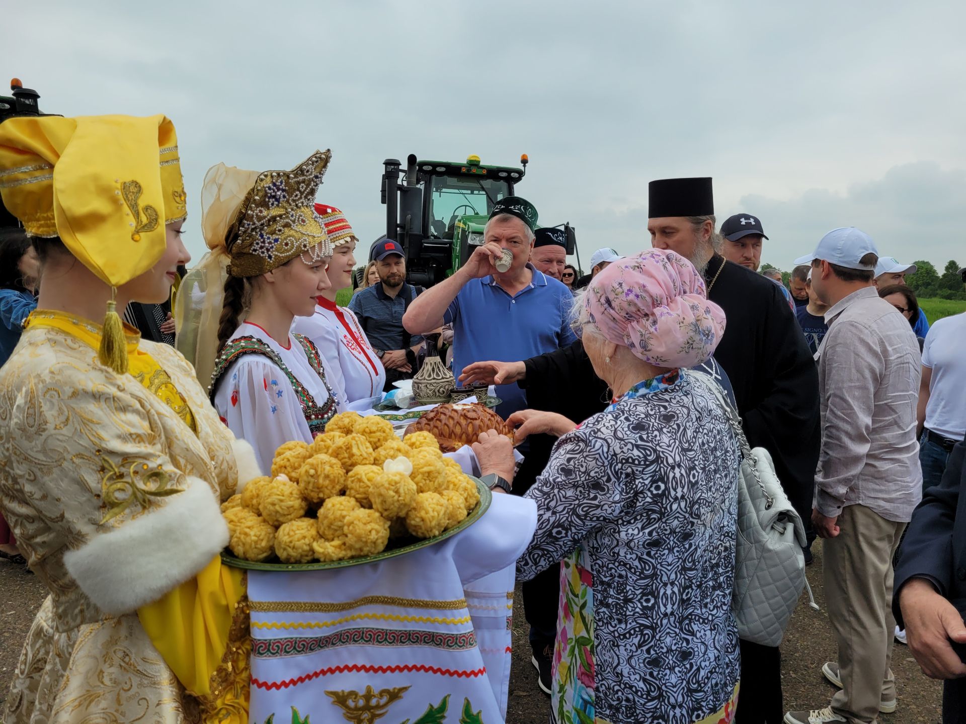 В Чистополе празднуют Сабантуй-2024