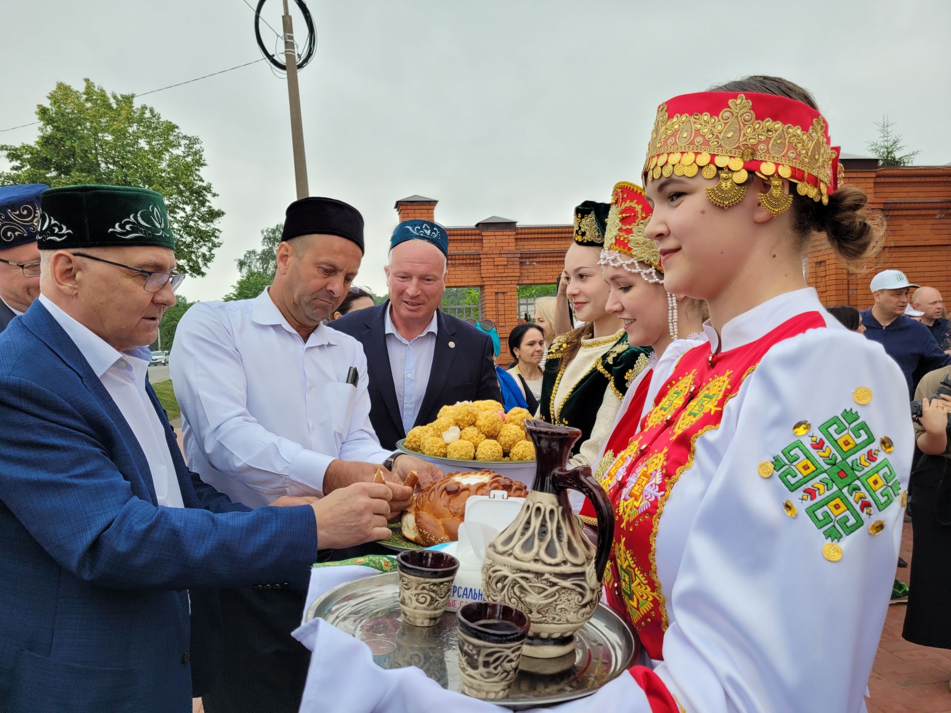 В Чистополе празднуют Сабантуй-2024