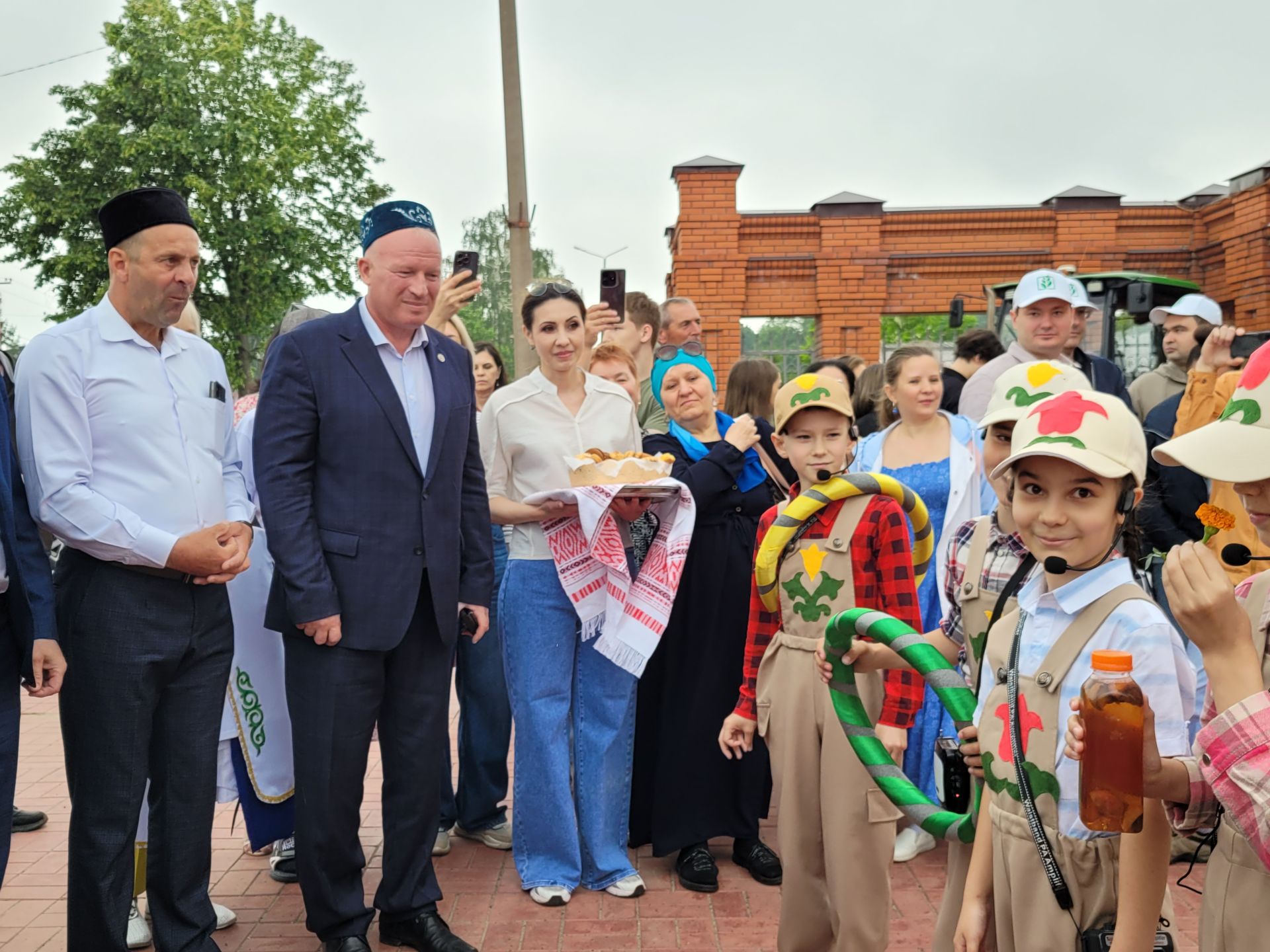 В Чистополе празднуют Сабантуй-2024