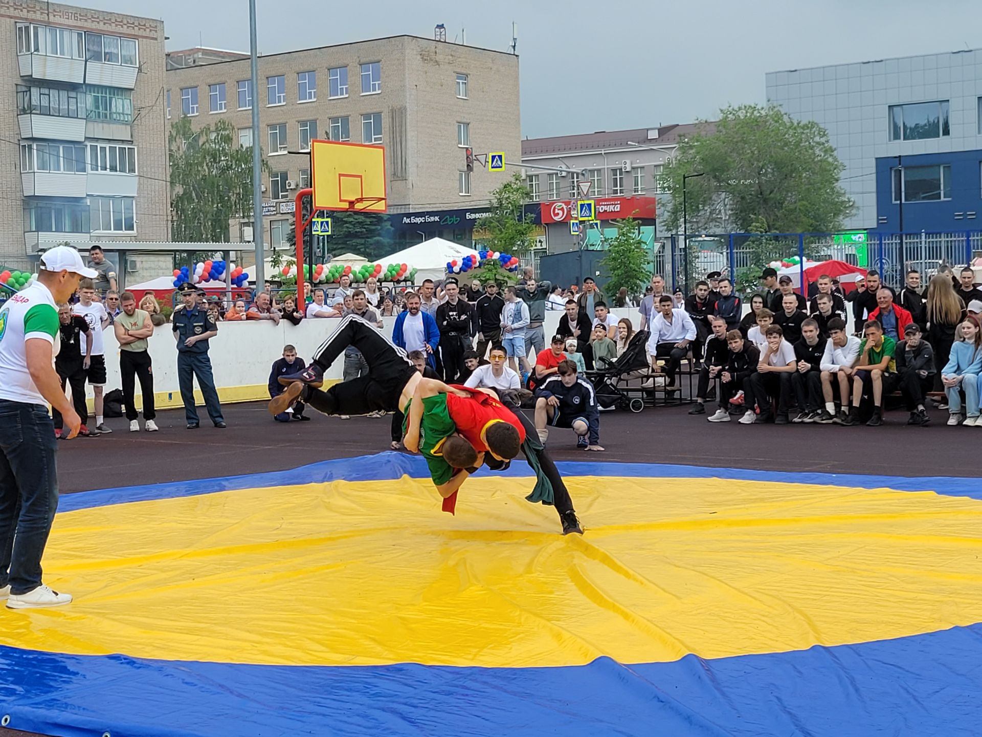 В Чистополе празднуют Сабантуй-2024