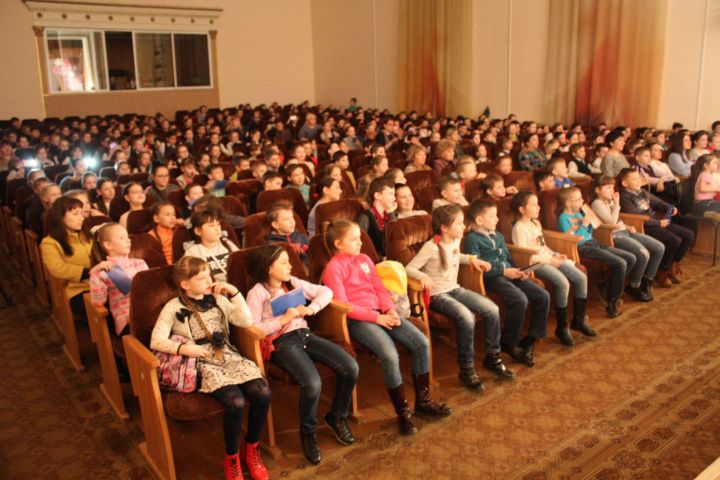 Чистопольским школьникам показали «Великого и опасного» (фоторепортаж)