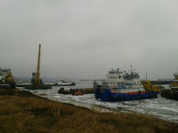 Лед тронулся. Чистопольцы наблюдают ледоход на Каме