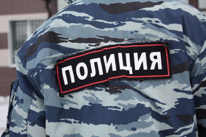 Сотрудники полиции &nbsp;напоминают чистопольцам о правилах безопасного поведения в местах массового скопления людей