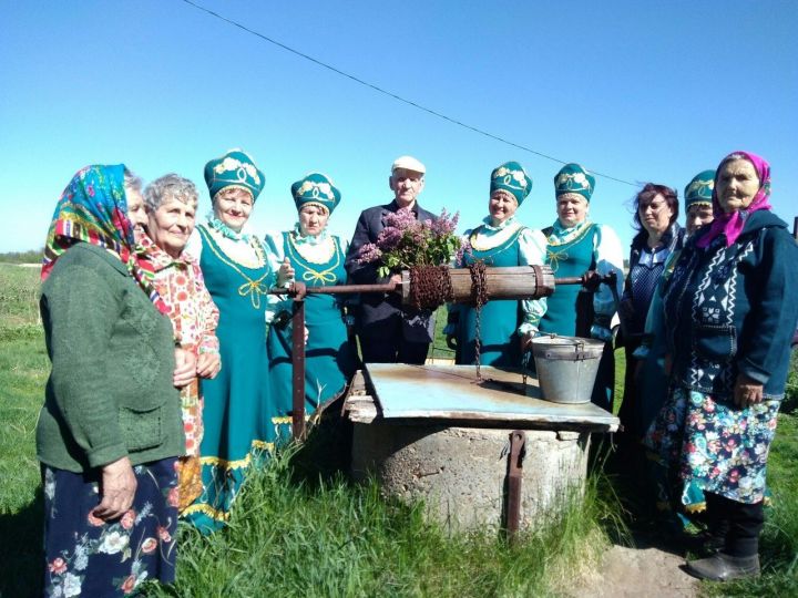 Вернитесь в родные места! Автор из чистопольского села получал поздравления 