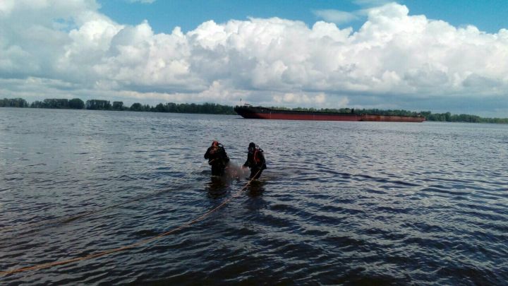 В Чистополе из Камы достали тело утонувшего мужчины