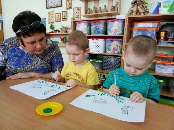 За доброту, душевность чистопольского воспитателя Люцию Рулеву любят и дети, и родители