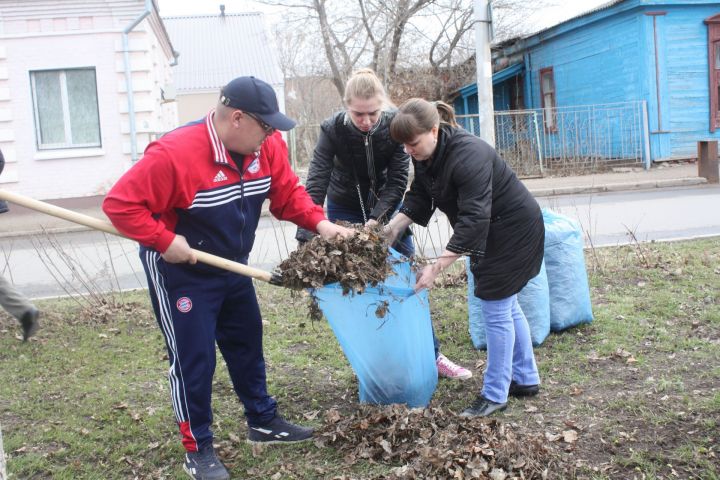 Чистопольцы заботятся о чистоте родного города