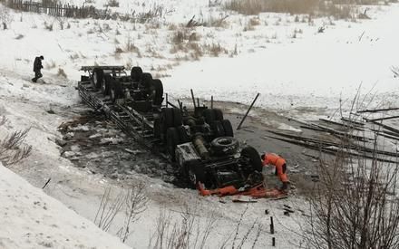 В Татарстане «КамАЗ» вылетел в кювет, водитель погиб