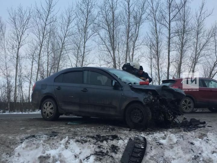 В смертельной аварии около Казани погибла жительница Чистополя