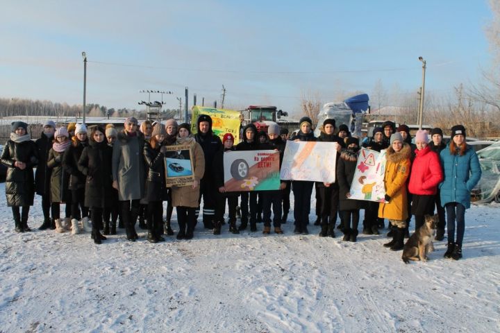 В Чистополе проходила акция, посвященная Дню памяти жертв ДТП