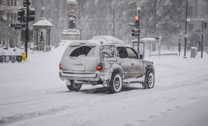 В республике на трассах ограничивают движение автобусов и грузового транспорта