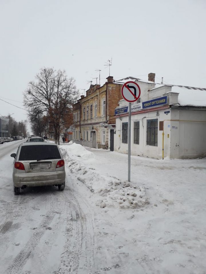 В центре Чистополя установили запрещающие знаки