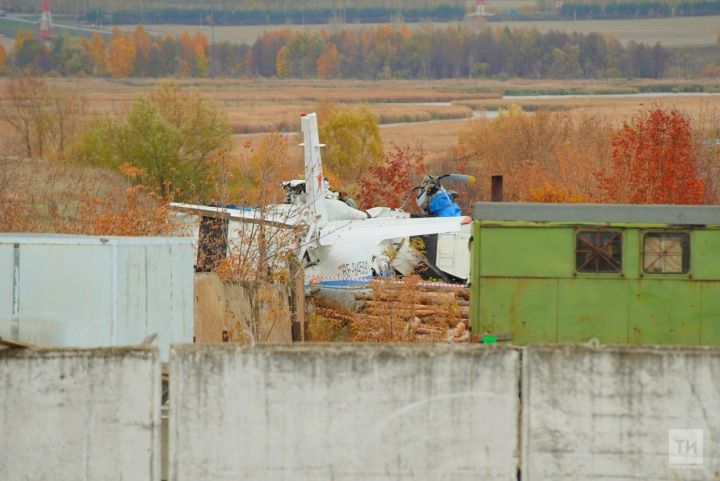 Семьи погибших в результате крушения самолета под Мензелинском  получат по 1 млн.рублей