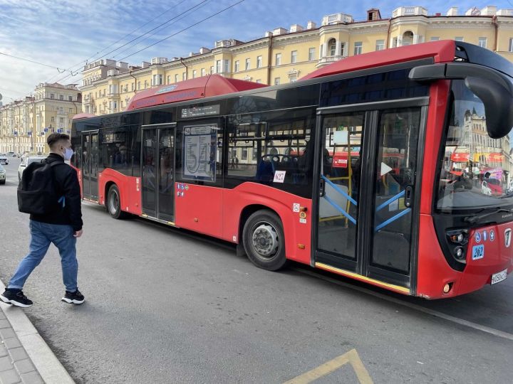 В РТ у пожилых граждан без QR-кода заморозят транспортные карты