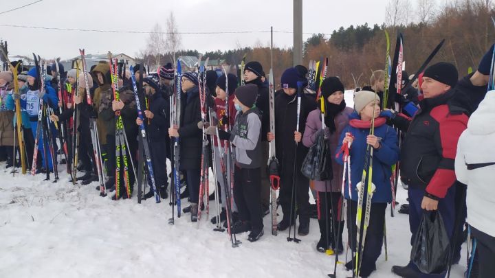 Чистопольцы приняли участие в массовой лыжной гонке (фоторепортаж)