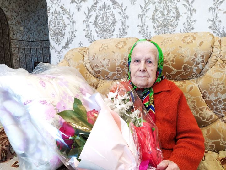 Труженица тыла из Чистополя отметила 95-летний юбилей