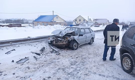 В РТ водителю разорвало глаз в ДТП