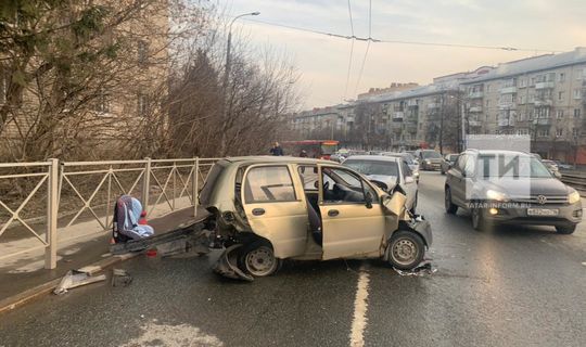 В массовом ДТП в Казани  пострадали двое взрослых и малыш