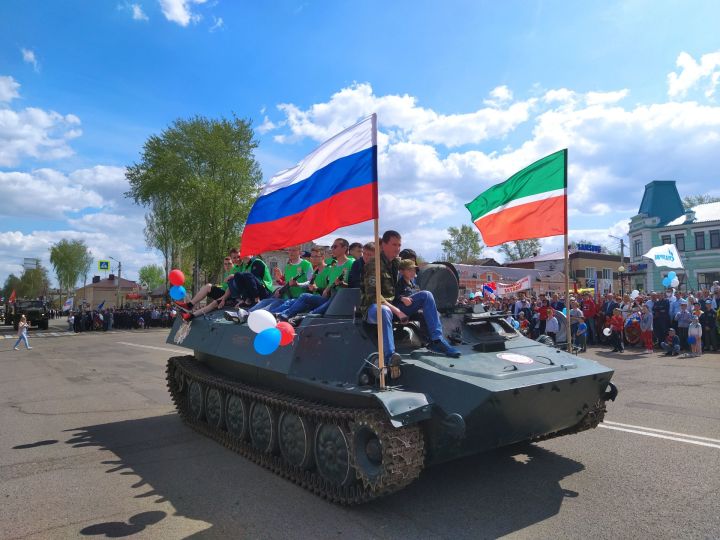 В Чистополе отпраздновали 76 годовщину Великой Победы (ФОТОРЕПОРТАЖ)