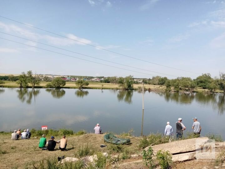 В селе Старые Киязлы  утонул мужчина на глазах очевидцев