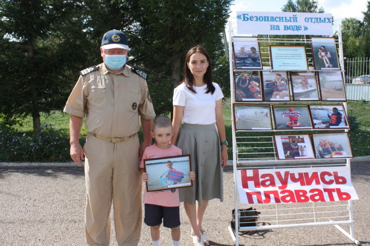 В Чистополе состоялось награждение победителей конкурса «Мой безопасный отдых на воде»