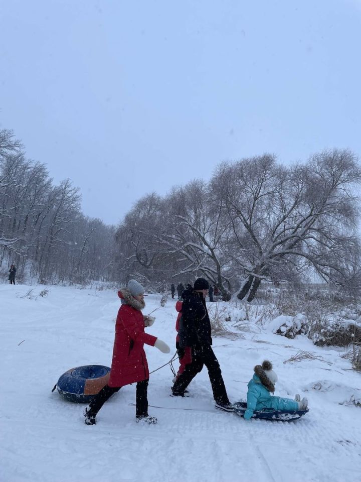 В РТ в новогодние каникулы  после катания на «ватрушках» за медпомощью обратились 35 детей