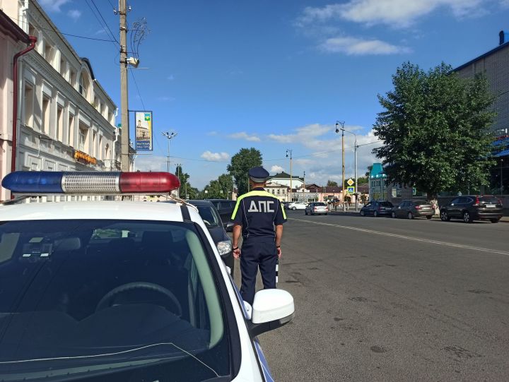 Чистопольский водитель повторно попался с нарушениями тонировки