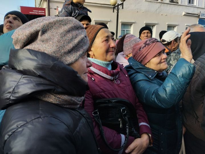 Мобилизованных чистопольцев проводили под марш «Прощание славянки» (Фоторепортаж+видео)