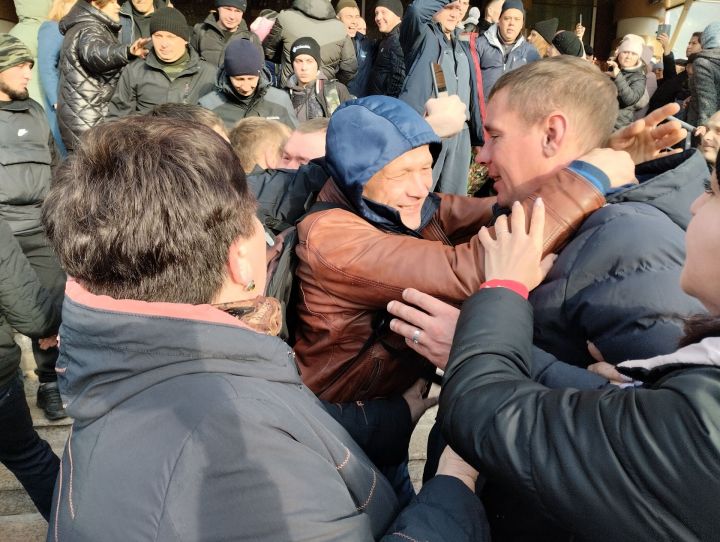 Мобилизованных чистопольцев проводили под марш «Прощание славянки» (Фоторепортаж+видео)