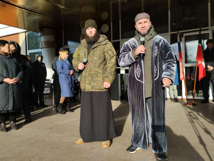 Мобилизованных чистопольцев проводили под марш «Прощание славянки» (Фоторепортаж+видео)