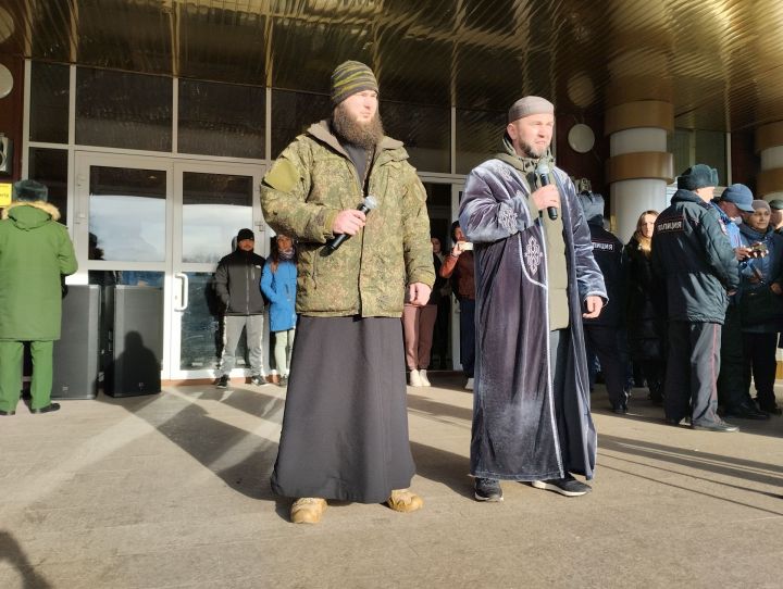 Мобилизованных чистопольцев проводили под марш «Прощание славянки» (Фоторепортаж+видео)