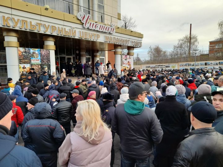 Мобилизованных чистопольцев проводили под марш «Прощание славянки» (Фоторепортаж+видео)