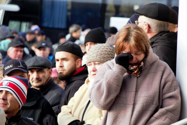 Мобилизованных чистопольцев проводили под марш «Прощание славянки» (Фоторепортаж+видео)