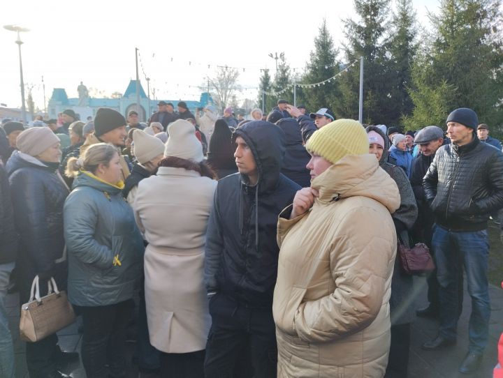 Мобилизованных чистопольцев проводили под марш «Прощание славянки» (Фоторепортаж+видео)