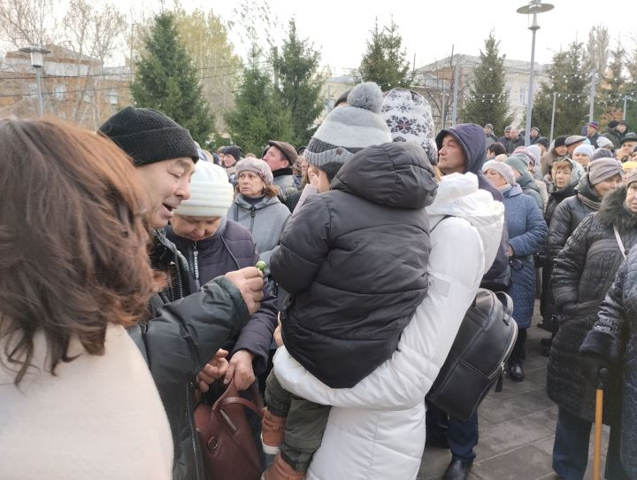 Мобилизованных чистопольцев проводили под марш «Прощание славянки» (Фоторепортаж+видео)