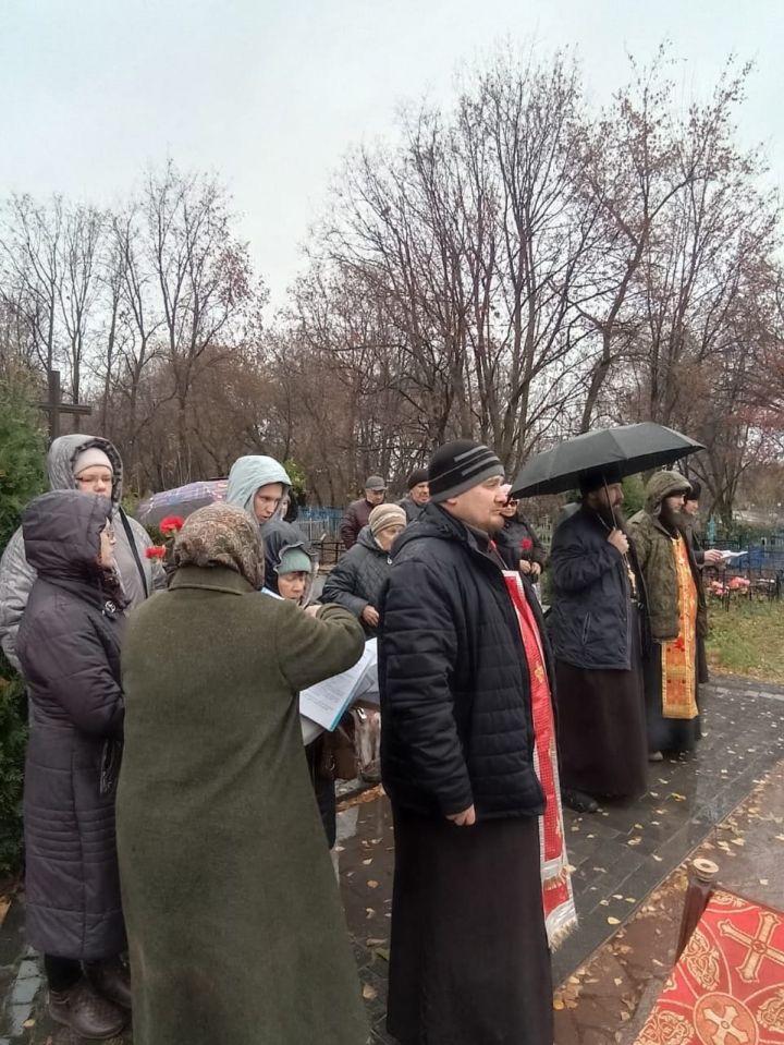 На чистопольском кладбище молитвенно почтили память жертв политических репрессий