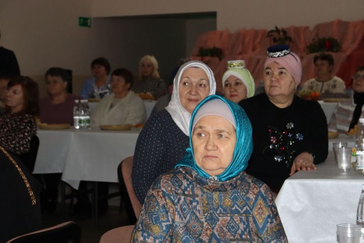 В Чистопольском районе организовали концерт для тех, кто помогает фронту (фоторепортаж)