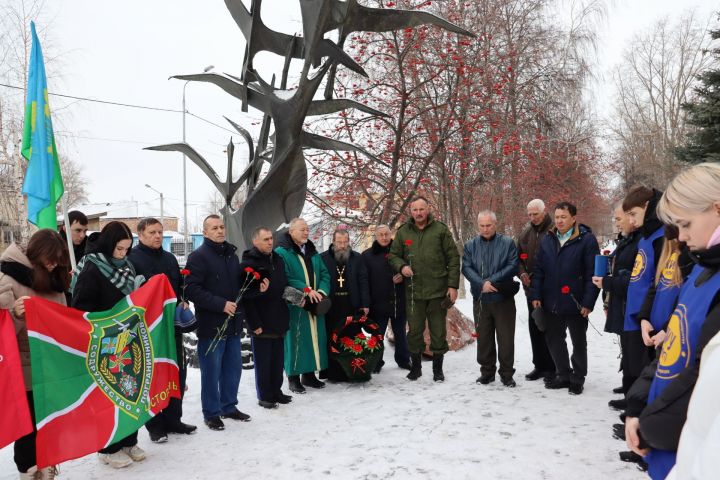 В Чистополе состоялся митинг, посвященный 43-й годовщине ввода советских войск в Афганистан