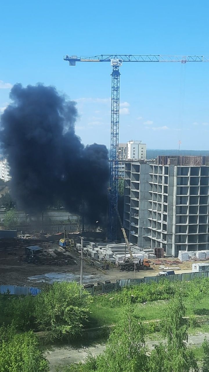 В Челнах  в строящемся доме вспыхнул пожар