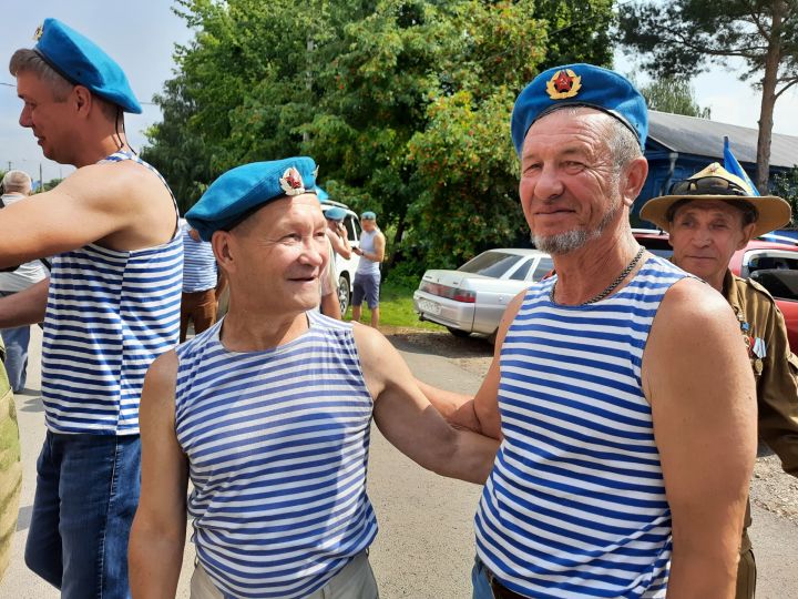 За ВДВ: чистопольские десантники отмечают свой праздник