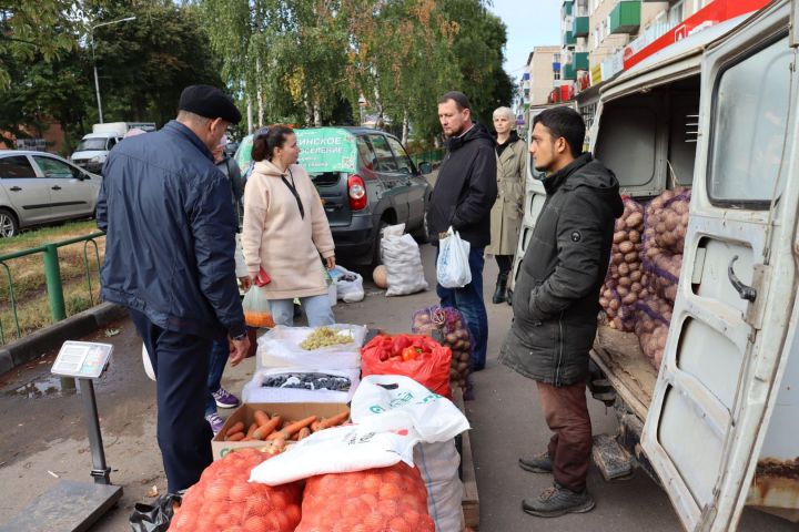 В Чистополе прошла первая в этом сезоне сельскохозяйственная ярмарка