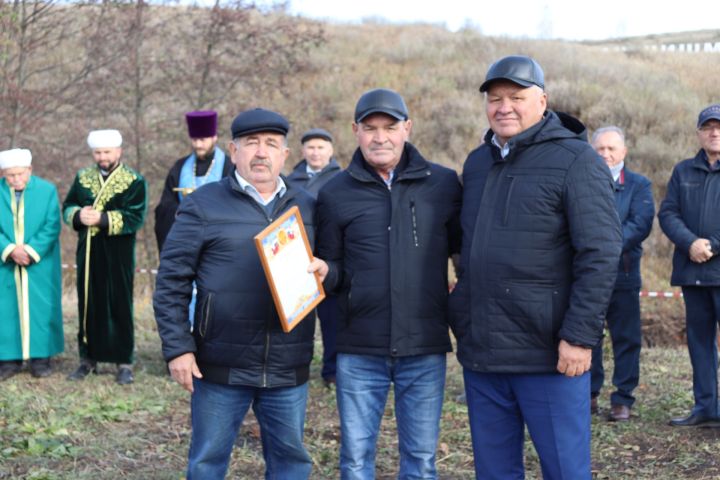 В Чистопольском районе обустроили родник « Таш чишмэ» (Фоторепортаж)