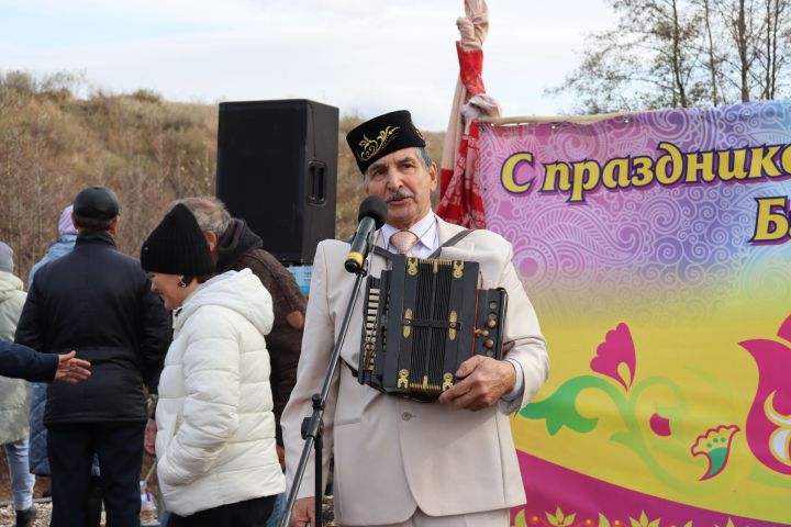 В Чистопольском районе обустроили родник « Таш чишмэ» (Фоторепортаж)