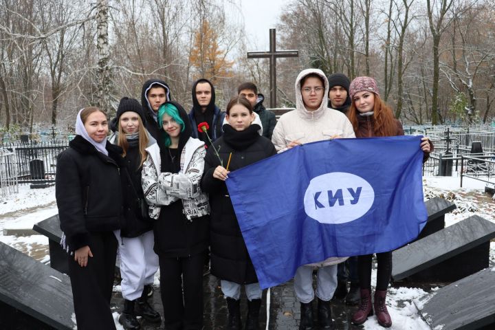 В день памяти жертв политических репрессий на чистопольском кладбище прошел молебен