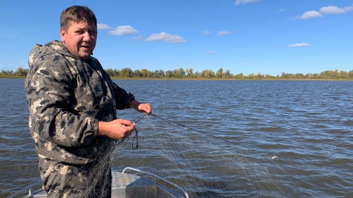 На водоемах Чистопольского района выявлено 4 браконьерские сети и 12 раколовок